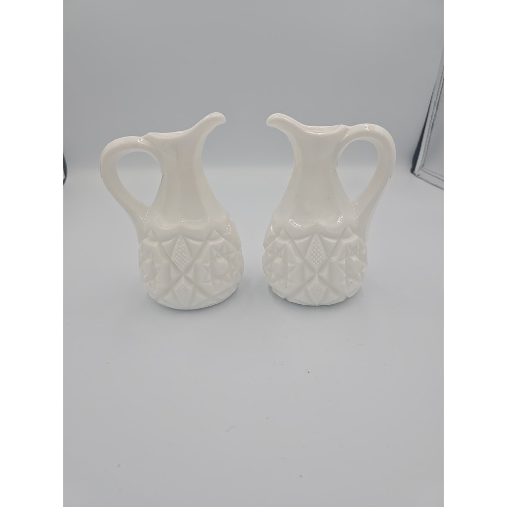 Vintage 1950s Fostoria White Milk Glass Cruet Winburn‎ Pattern Vinegar Oil Set